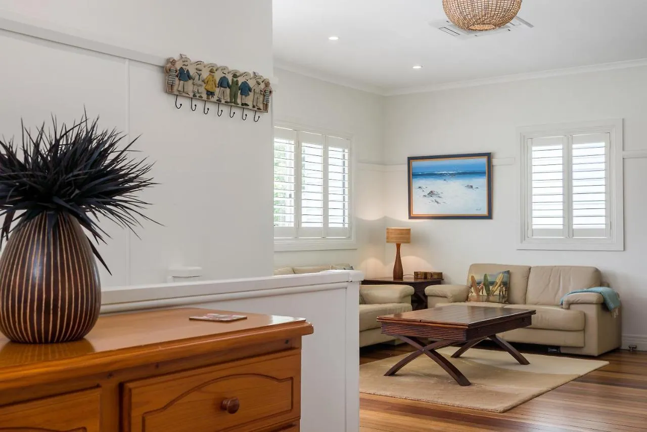 Byron Bay Accom 69 Massinger Street - Bimbimbi Australia