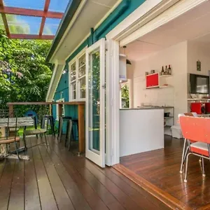 - Frankies House Holiday home