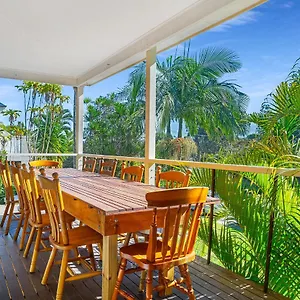 Fuller Holidays - The Rock Belongil Holiday home